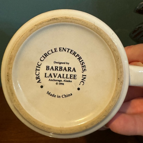 Barbara Lavallee MUG, Indigenous People Native American Village Scene, Alaska - Picture 7 of 11